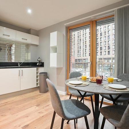 Stylish Modern Home In Sheffield Bagian luar foto