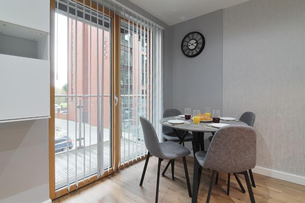 Stylish Modern Home In Sheffield Bagian luar foto