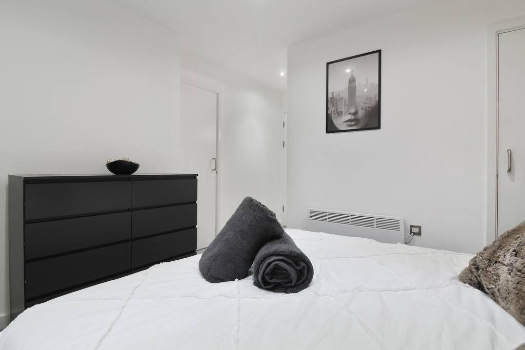 Stylish Modern Home In Sheffield Bagian luar foto
